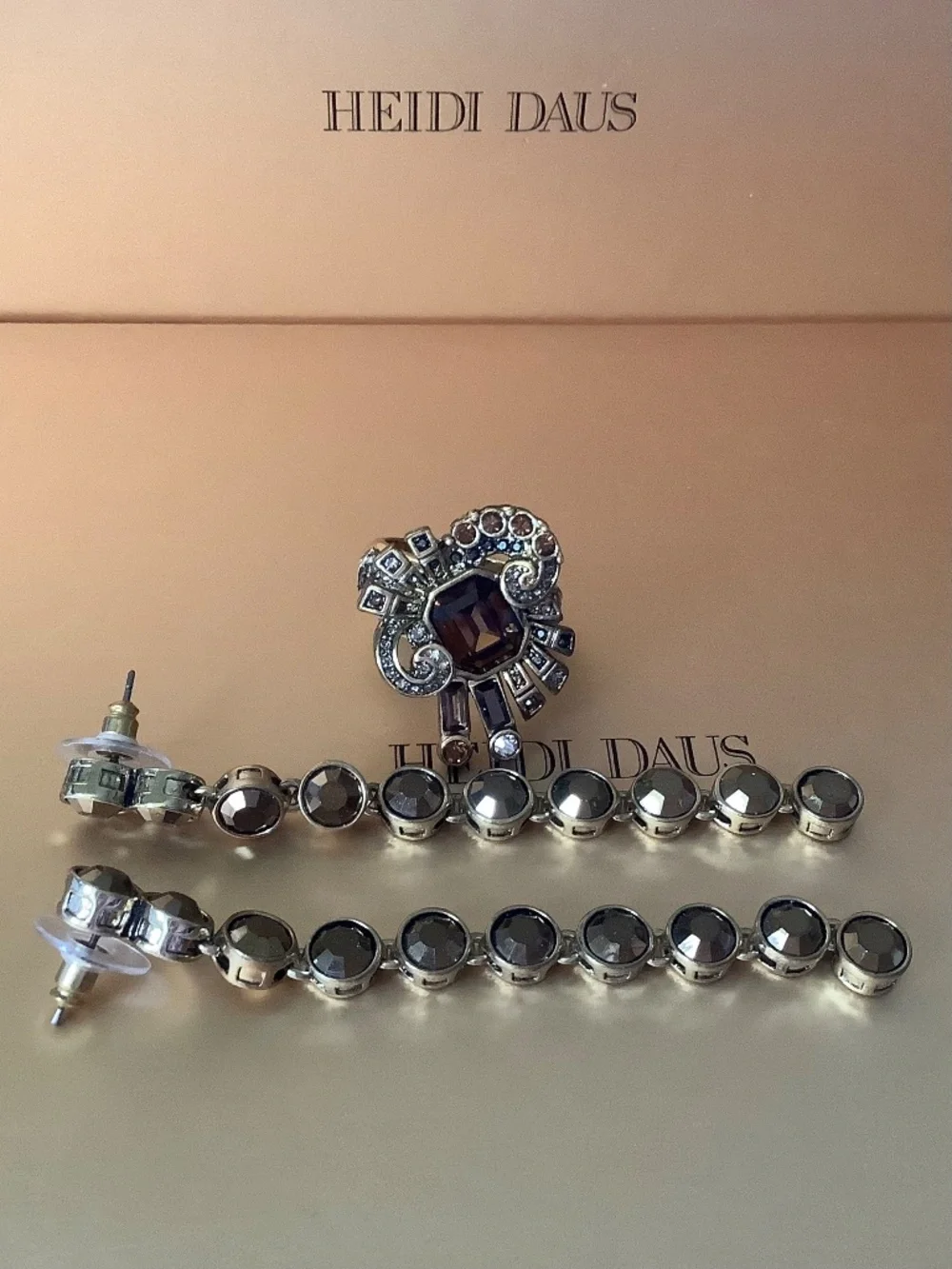 HEIDI DAUS French Ribbon Crystal Art Deco Bow Ring & Earrings Smoked Topaz SZ 9